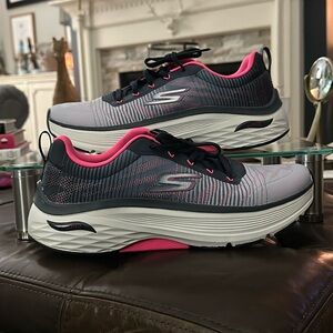 Skechers Gray and Pink Women's Sneakers